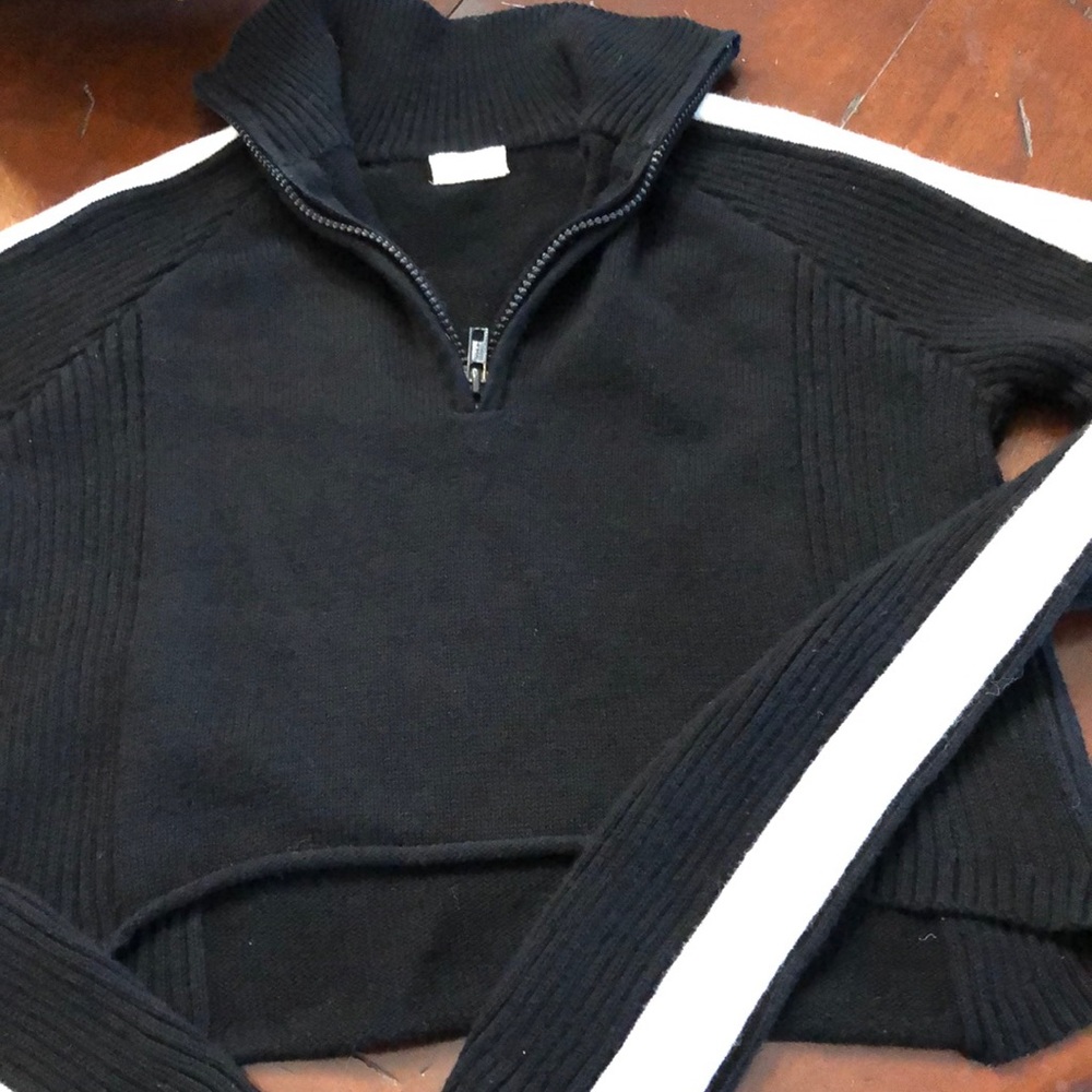 John Galt/Brandy Melville cropped sweater.